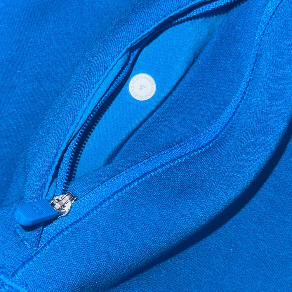 Lululemon AirWrap Modal Pullover Hoodie 4/Poolside - Picture 9 of 11